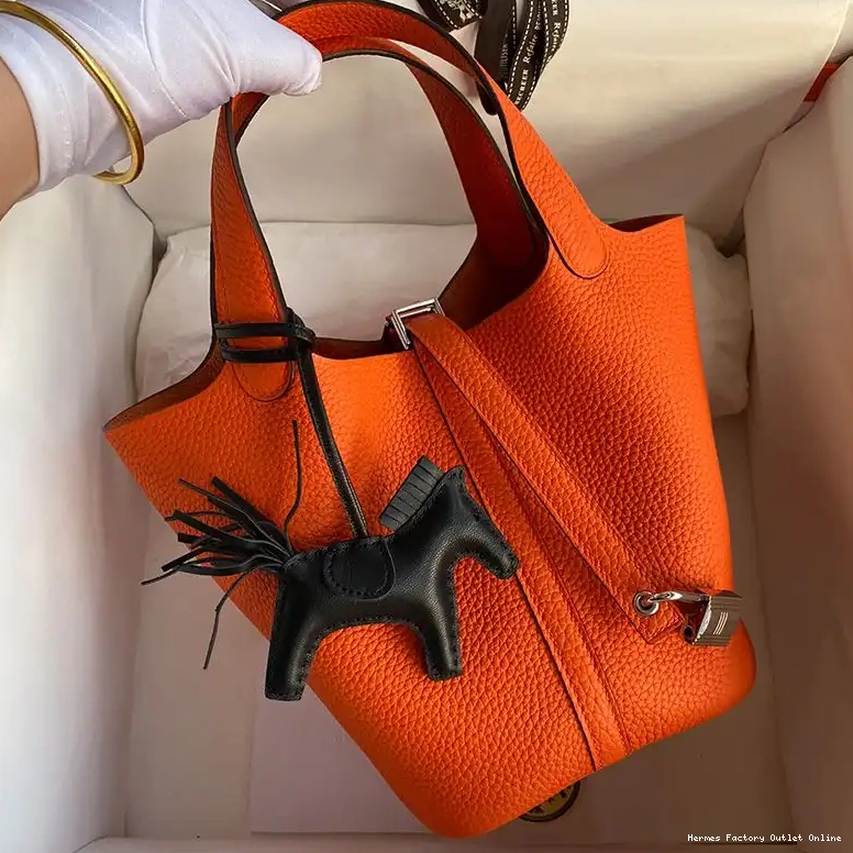 Bag Palladium In Leather Lock Orange Hardware Picotin Gold Hermes Clemence 0415